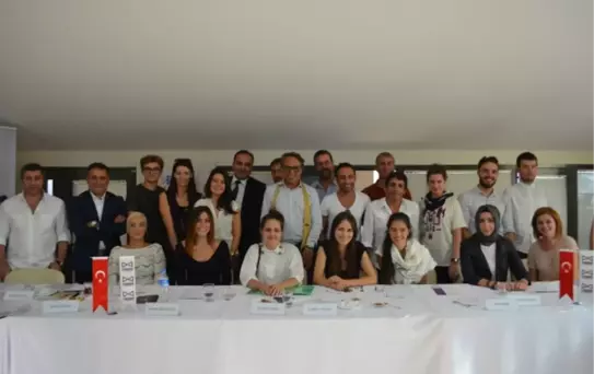 Üniversite Öğrencileri, Usta Modacılar Karşısında Ter Döktü