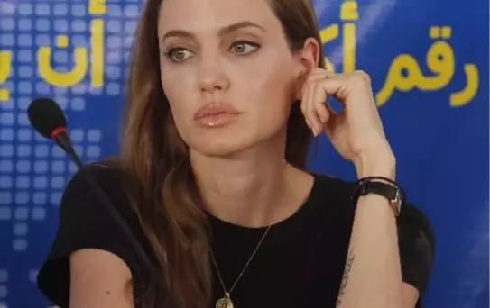 Angelina Jolie, İkinci Kez Yönetmen Koltuğuna Oturuyor