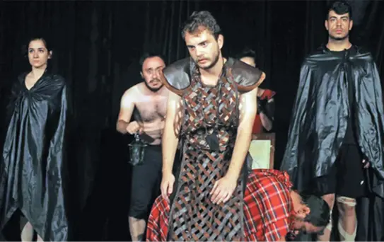 Macbeth'e Genç Bakış