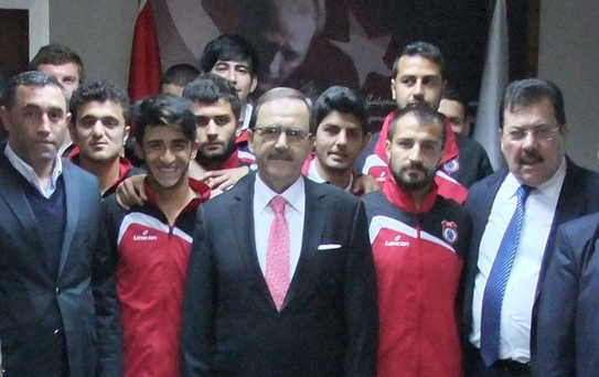 Sporculardan Başkan Şahin'e Destek