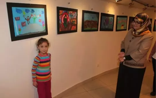 Çocuk Kulübü'nde Cumhuriyet Coşkusu