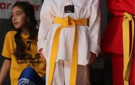 Sevgiye Uzanan Eller Projesi