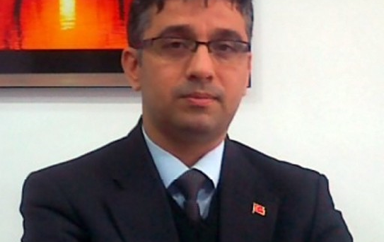Üniversiteli İşçiler Seslerini Duyurmaya Çalışıyor