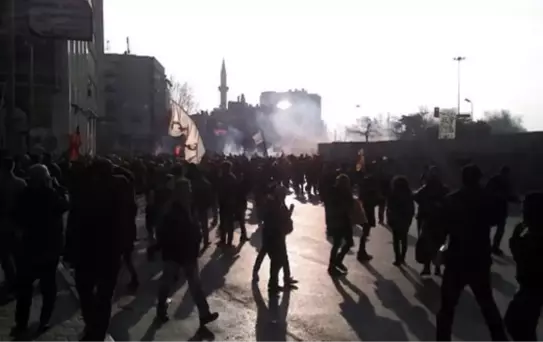 Kadıköy'deki İstanbul Kent Mitingi'ne Polis Müdahalesi