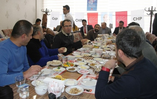 CHP'liler Gazetecilerle Bir Araya Geldi