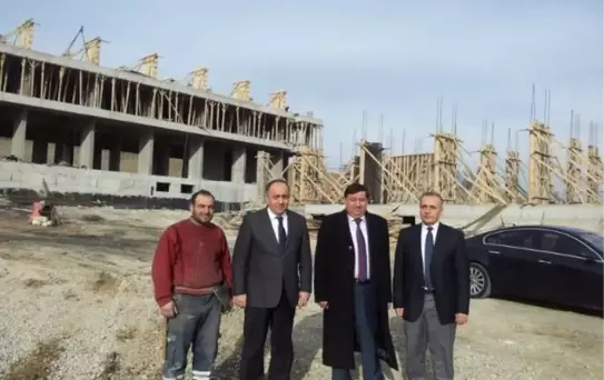 Yurt İnşaatını İncelediler