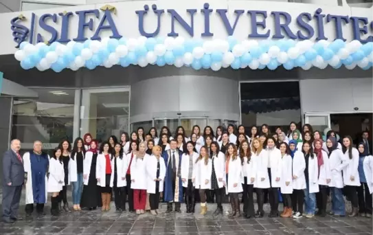 Şifa Üniversitesi'nde Beyaz Önlük Heyecanı