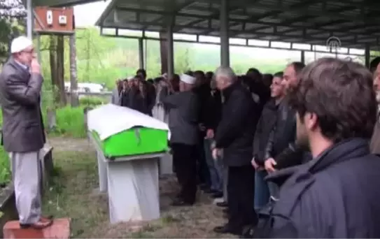 Kalp Krizi Geçirerek Ölen Damat, Toprağa Verildi