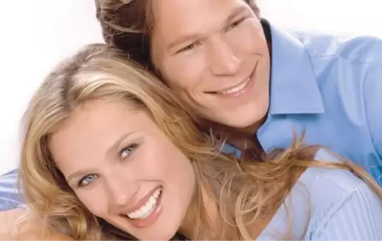 İlkbaharın Işıltısı Dişlerinize Yansısın