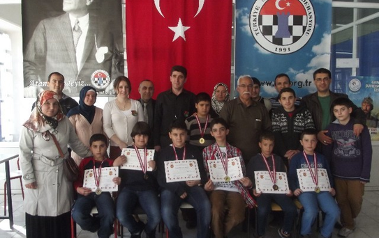 19 Mayıs Satranç Turnuvası Yapıldı