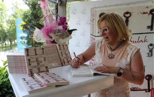Yerli Agatha Chrıstıe, 'Dokuz Oda Cinayetleri' ile Okuyucularıyla Buluştu
