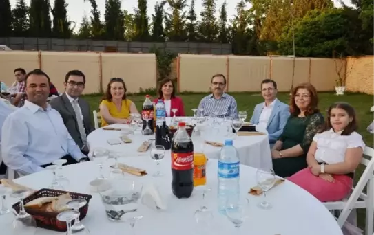 Bafra'da Tayini Çıkan Hakim ve Savcılara Veda Yemeği