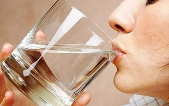 Sahurdan Sonra En Az 1 Litre Su İçilmeli