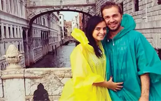 Engin Altan ve Neslihan Alkoçlar Düğün Öncesi İtalya'ya Gitti