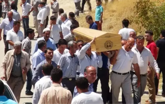 Batman'da Gölette Boğulan 5 Kız Çocuğu Toprağa Verildi