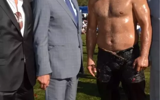 Kunduz Güreşlerinde Fatih Atlı Başpehlivan