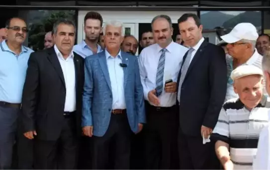 Küçük Aygül'den İhsanoğlu'na 10 Lira Destek