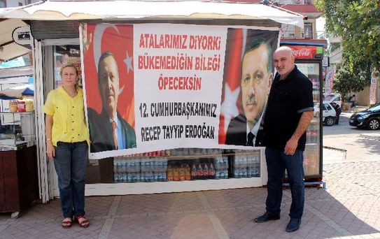 CHP'ye Pankartlı Gönderme