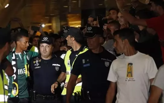 Sporting Lizbon'la Anlaşan Nani, Coşkuyla Karşılandı