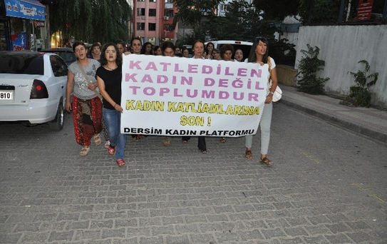 Tunceli'de Kadınlardan Kadın Cinayetleri Protestosu