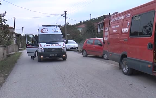 Asansörde mahsur kalan üç işçi kurtarıldı -