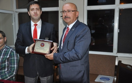 Sarıveliler Belediyesi'nden Kaymakam İlhan'a Veda Yemeği