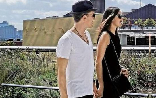 Futbolcu Schweinsteiger'le Ünlü Tenisçi Ivanoviç El Ele Görüntülendi