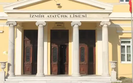 İzmir Atatürk Lisesi'nden, Birçok Ünlü İsim Geçti
