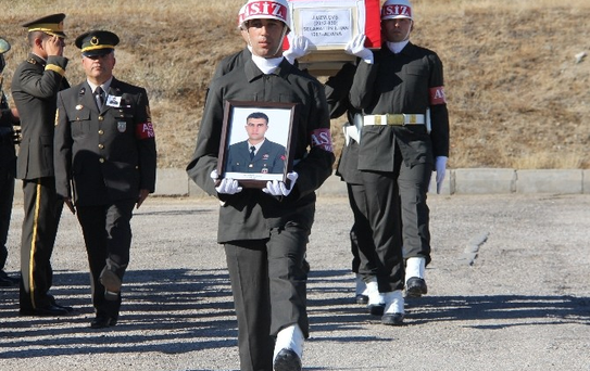 Şehit Uzman Çavuş'a Elazığ'da Tören Düzenlendi