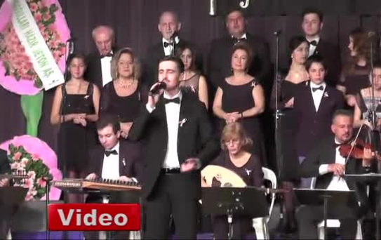 Ses Sanatçısı, Konserin Ortasında Evlilik Teklif Etti