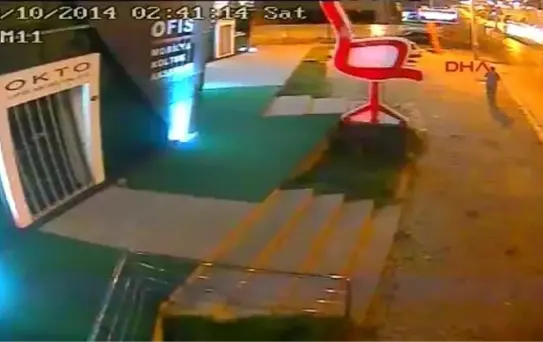 Ölümden Döndü, Yoluna Devam Etti