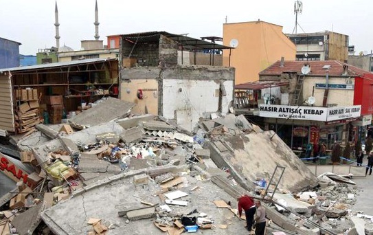 Kayseri'de Hırdavat Dükkanındaki Göçük
