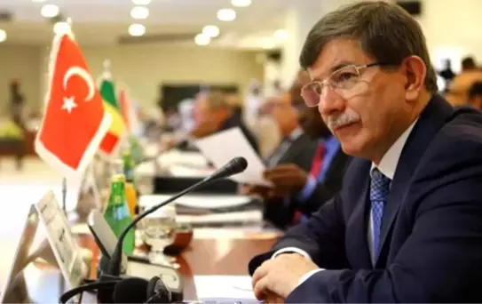 Başbakan Davutoğlu Gayrimüslimlerle Yeni Yıl Yemeğinde