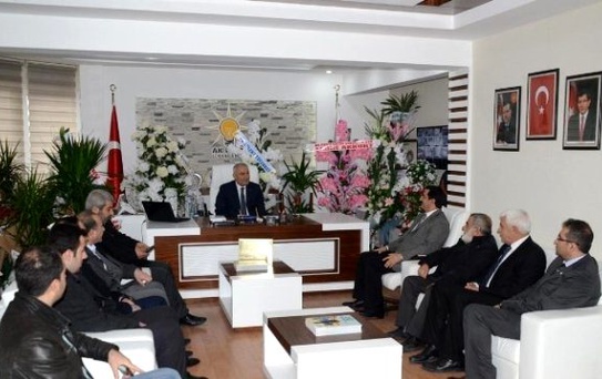 AK Parti'li Aday Adayı Taşkın: 'Yeni Anayasa, Vazgeçilmez Hedeftir'