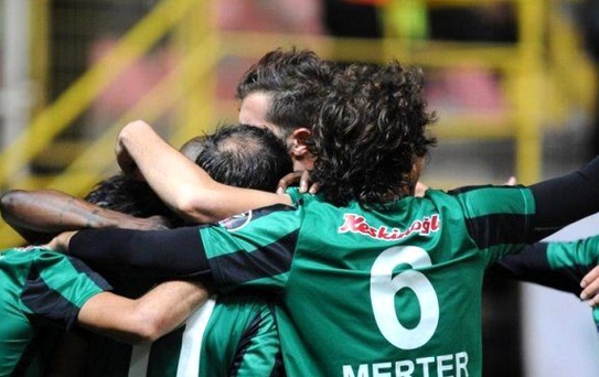 Carlos mu? Skibbe mi Hangisi İyi Başlayacak?