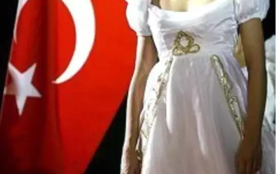 Rus Mankene Din Değiştirten İmam, AK Parti'den Aday Adayı