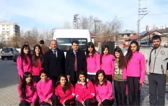 Altın Kızlar Kars'a Uğurlandı