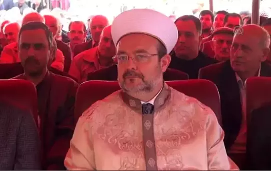 Görmez: 'Bizim İnancımızda Cami Tapınak Değildir'