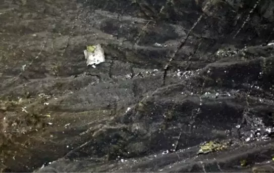 Germanwings Uçağının Enkaz Çalışmaları Devam Ediyor