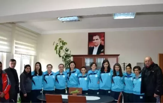 Bayan Basketbolcular, Tekirdağ'ı Temsil Edecek