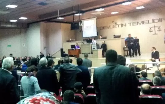 Soma Duruşması Sanıkların Mahkemeye Getirilmesi Talebiyle Ertelendi