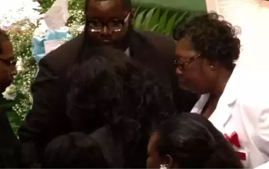 ABD'de, Siyahi Genç Freddie Gray İçin Cenaze Töreni Düzenlendi