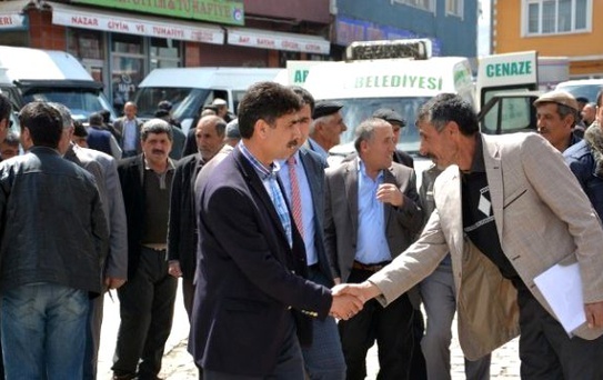 AK Parti Ardahan Milletvekili Adayları Göle'de Partililerle Buluştu