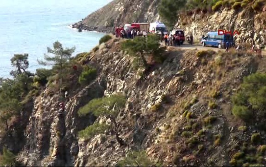 Fethiye - Uçurum Kıyısında Asılı Kaldı, Kalp Masajıyla Hayata Döndürüldü