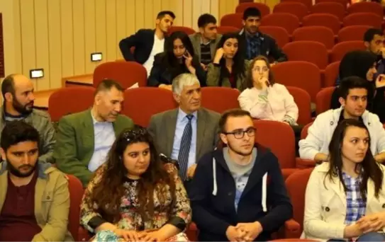 Erciyes Üniversitesi'nde Ukrayna Krizi Konuşuldu