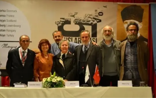 Şiir Buluşmasında Ustalar Unutulmadı