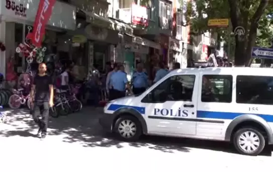 Yalnız Yaşayan Bir Kadın, Dairesinde Ölü Bulundu