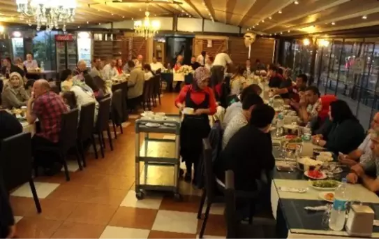 Görele'de Gazi ve Şehit Ailelerine İftar