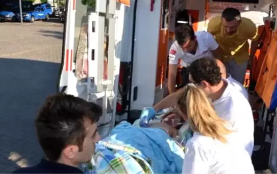 Kazada Yaralanan Çocuk Hava Ambulansı ile Sevk Edildi