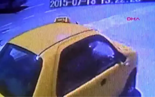 Zonguldak - Halk Otobüsüne Çarpan Motosikletin Sürücüsü Yaralandı